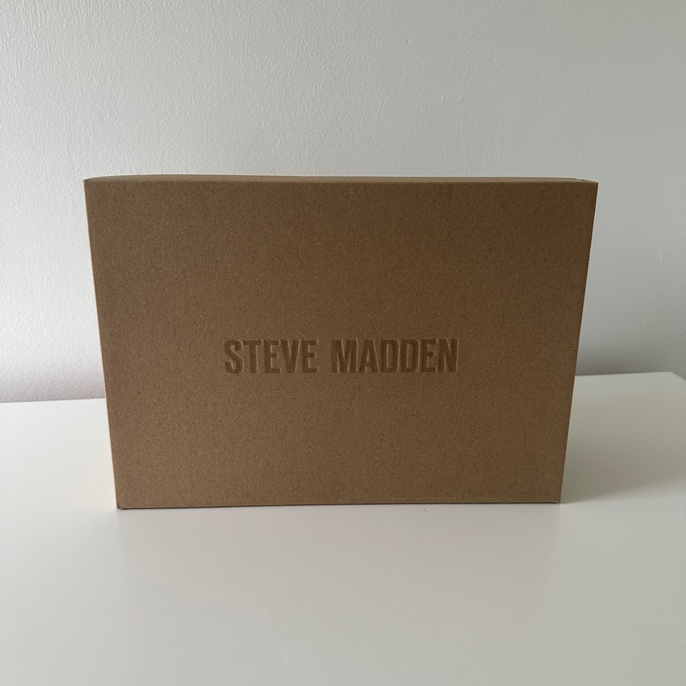 Steve Madden Loafers. Barros Black Size 8. - Picture 2 of 7